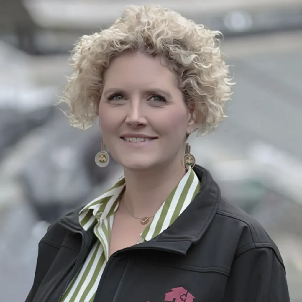 Rowena Burbeck Senior Project Lead